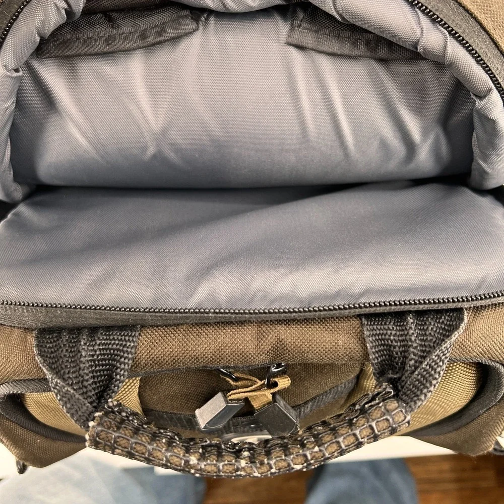 Tamrac 5788 Evolution 8 Photo/Laptop Sling Backpack (Brown/Tan) Travel Hiking
